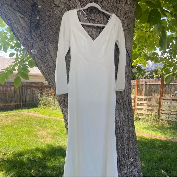 LULUS long sleeve wedding gown! - Picture 3 of 4